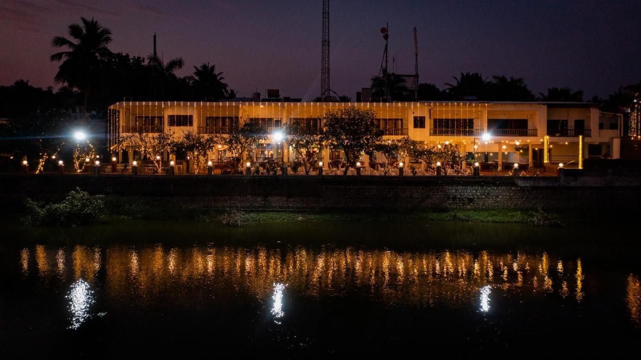 Great Trails Riverview Thanjavur By Grt Hotels Dış mekan fotoğraf