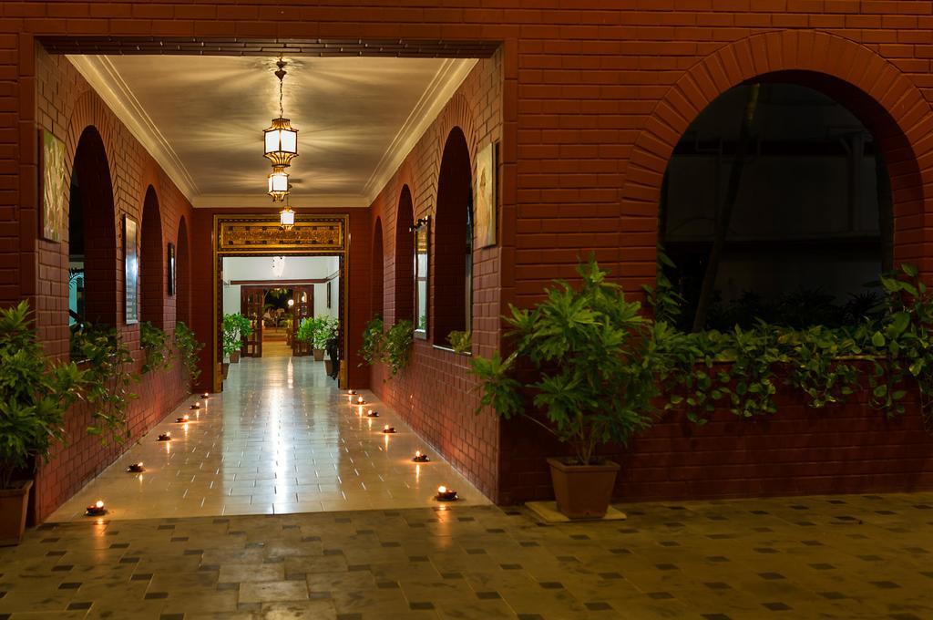 Great Trails Riverview Thanjavur By Grt Hotels Dış mekan fotoğraf